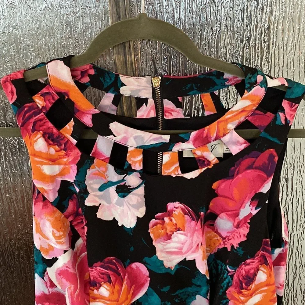 EUC Eliza J vintage floral dress in size 4. - Picture 2 of 4